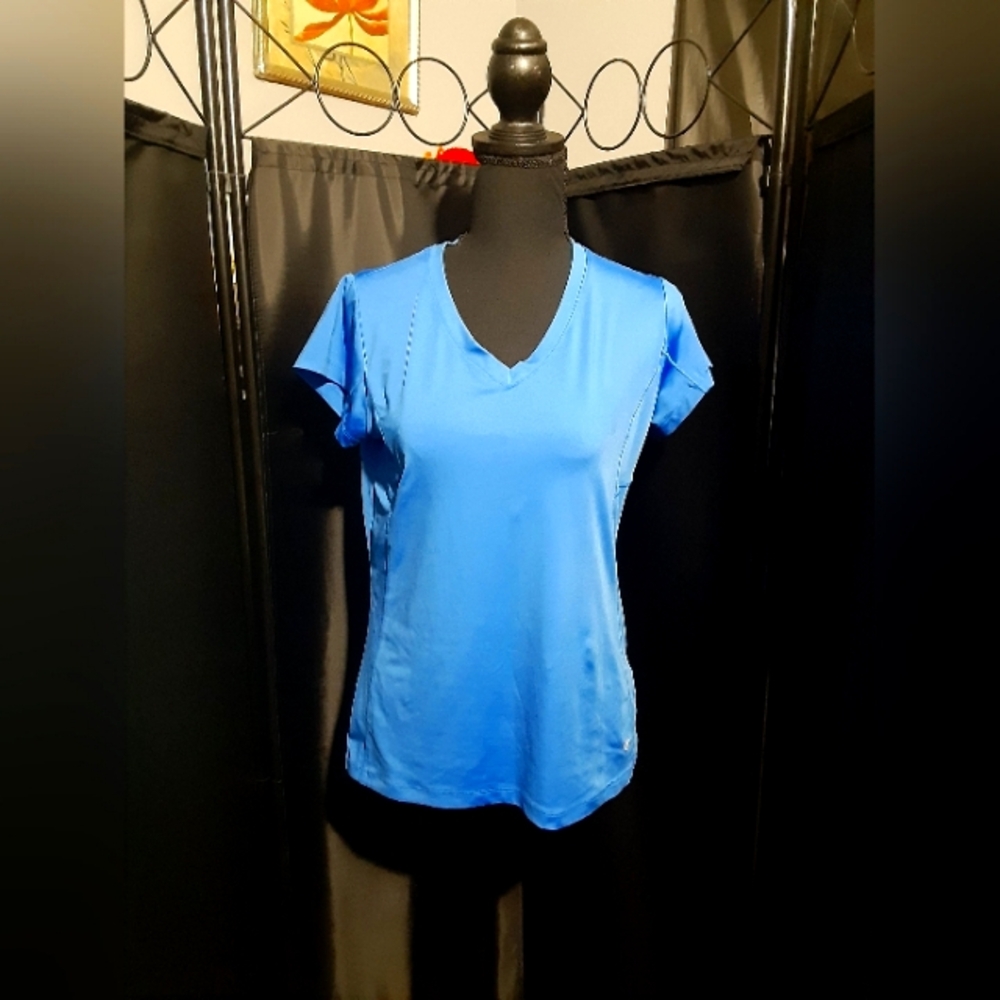 Etonic Women's Bright Blue Short Sleeve Top V Neck Size M Active Athletic